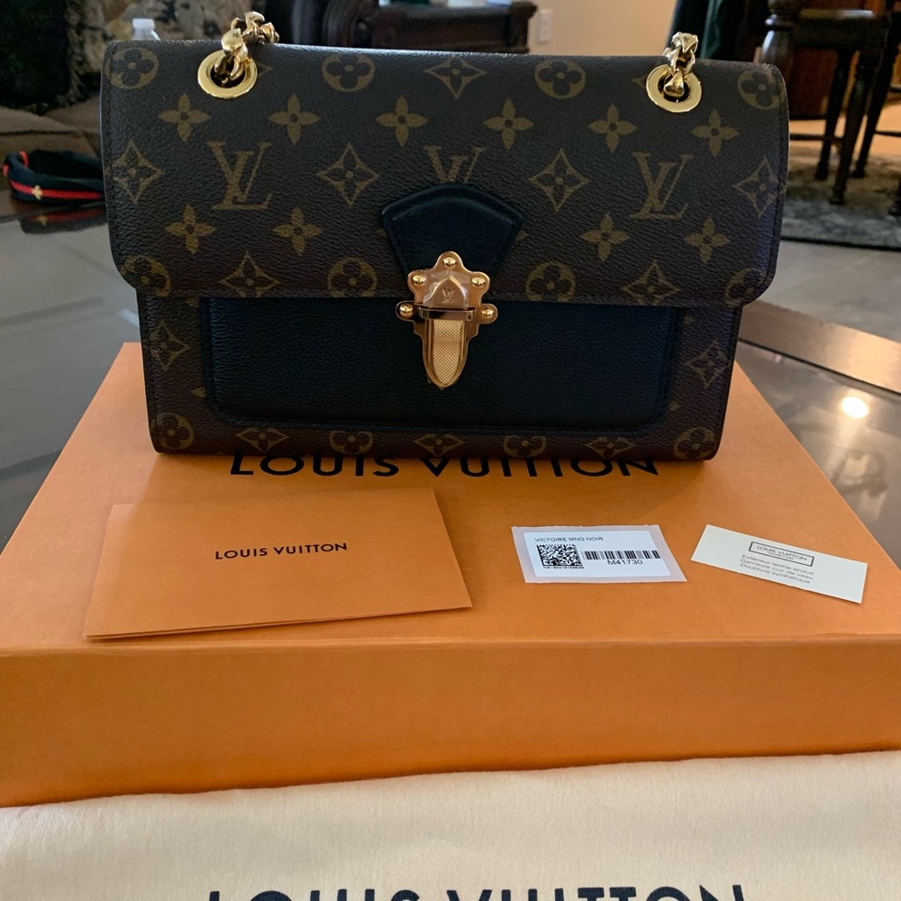 LV Victoire Handbag monogram Canvas and Leather